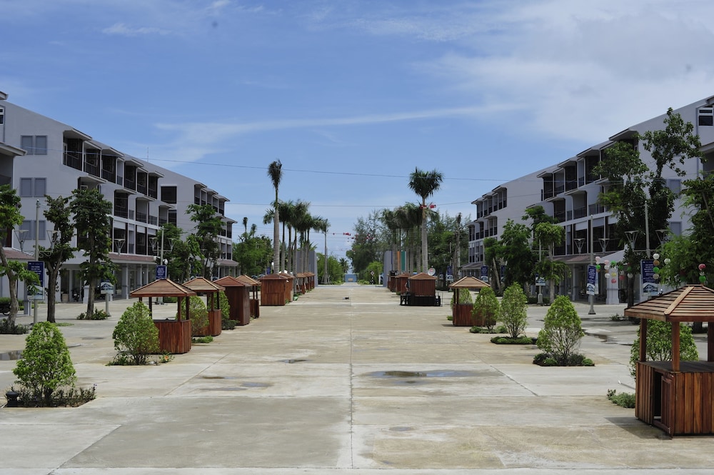 Kosmos Apart Hotel