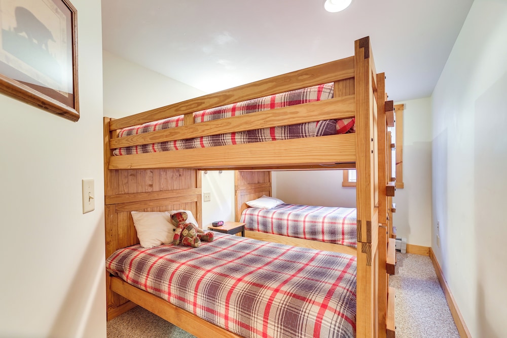 Ski-in/ski-out Condo at Jay Peak Resort!