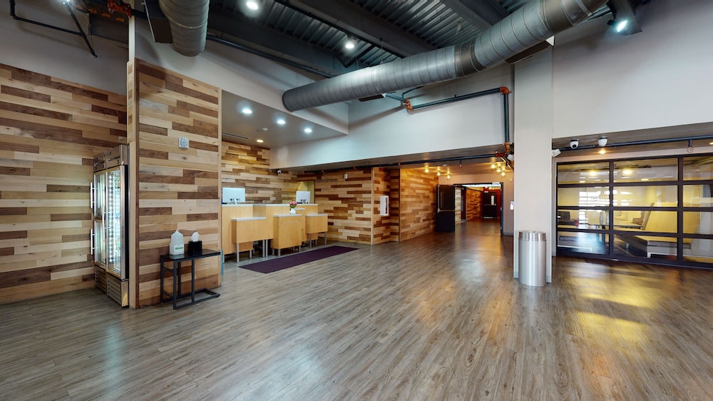 voco College Station Aggieland by IHG