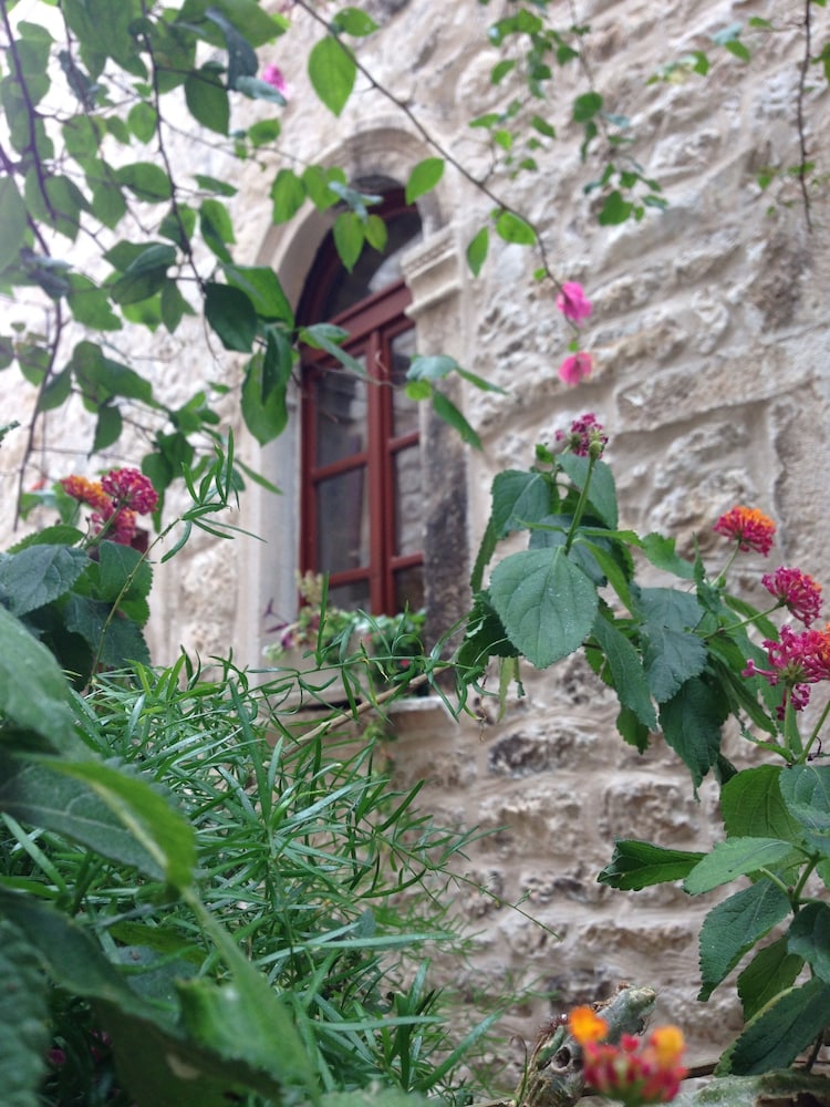 Hotel Villa Nora - Image 1