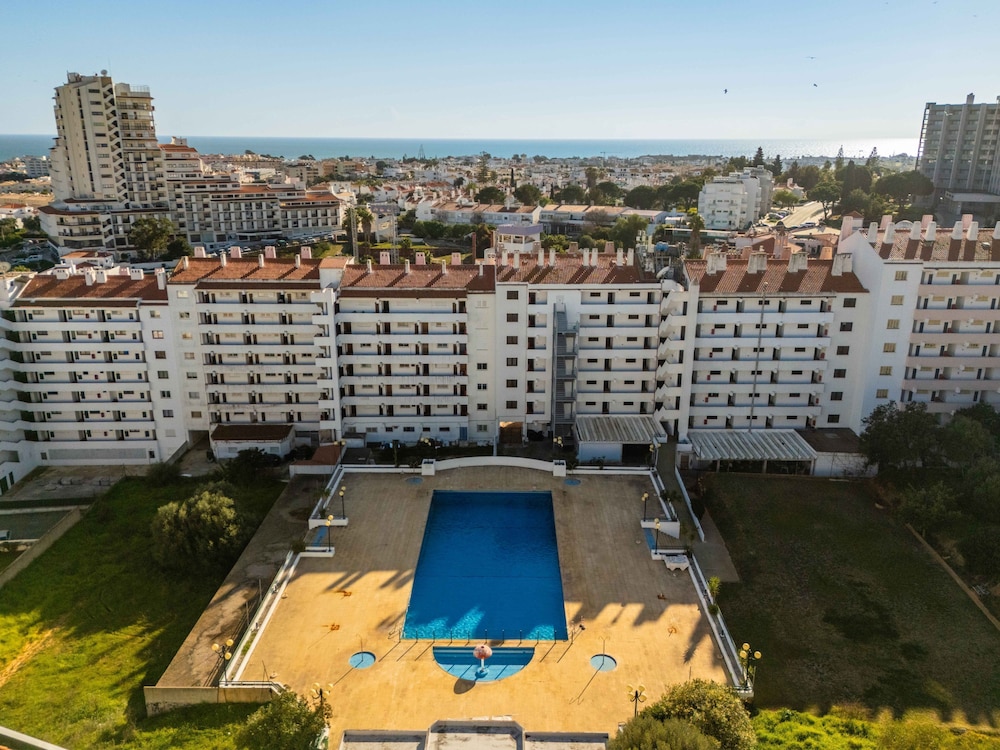 Montechoro Sea View 3 Bedroom Apartment