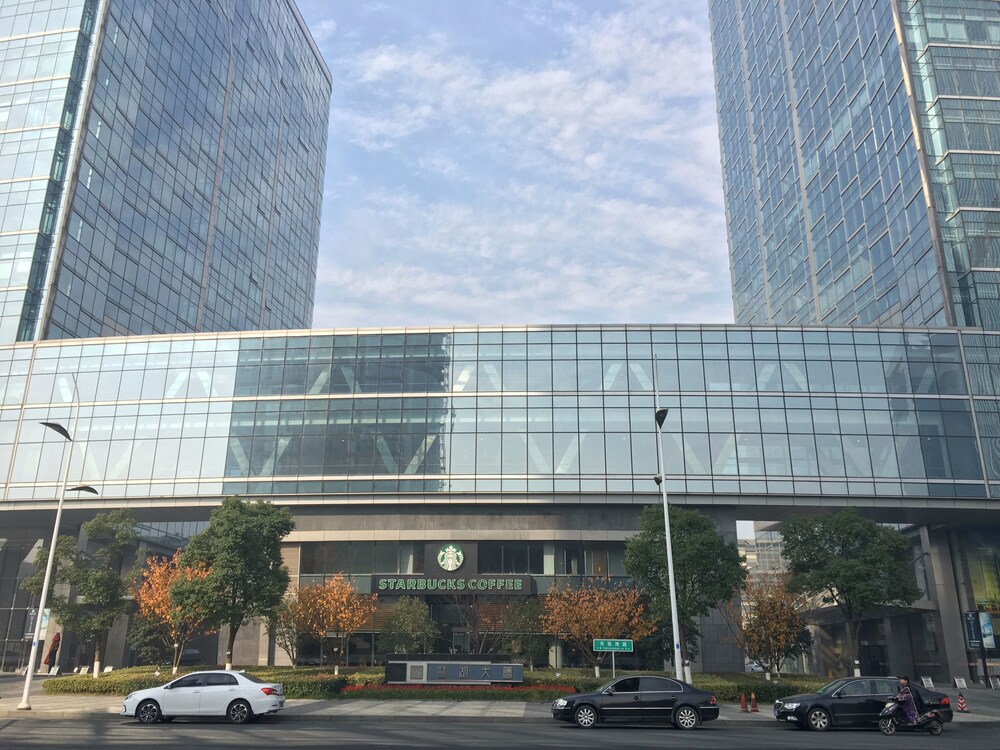 Suzhou Moon Bay Service Apartment