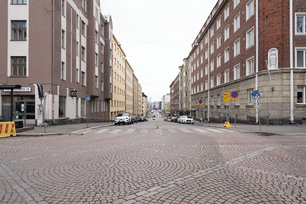 Renovated Top Floor Studio in Kallio