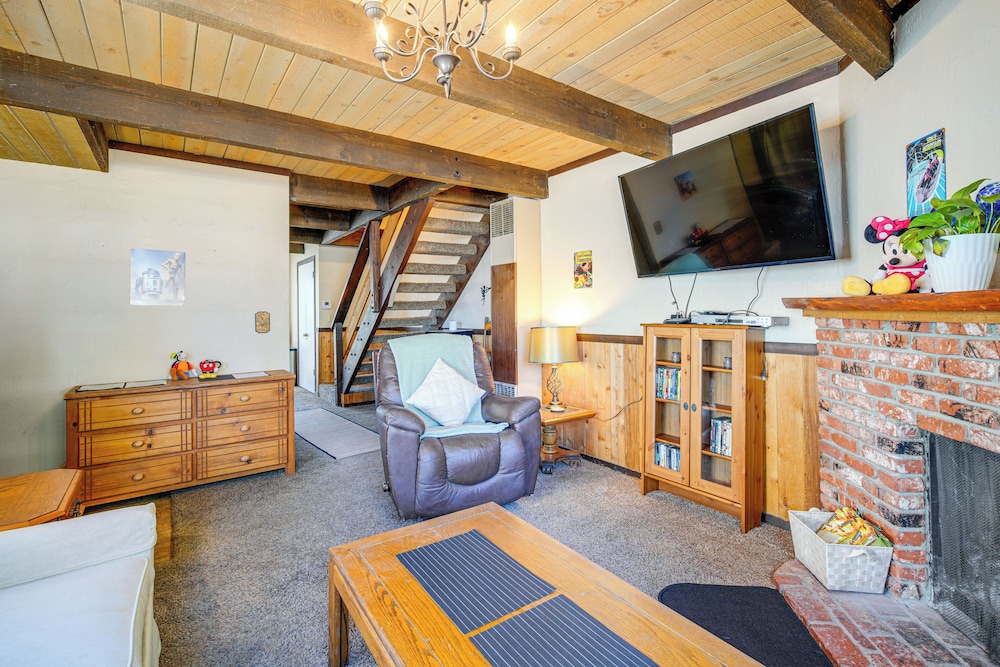 Near Lakes & Skiing: Cozy Sugarloaf Cabin w/ Yard