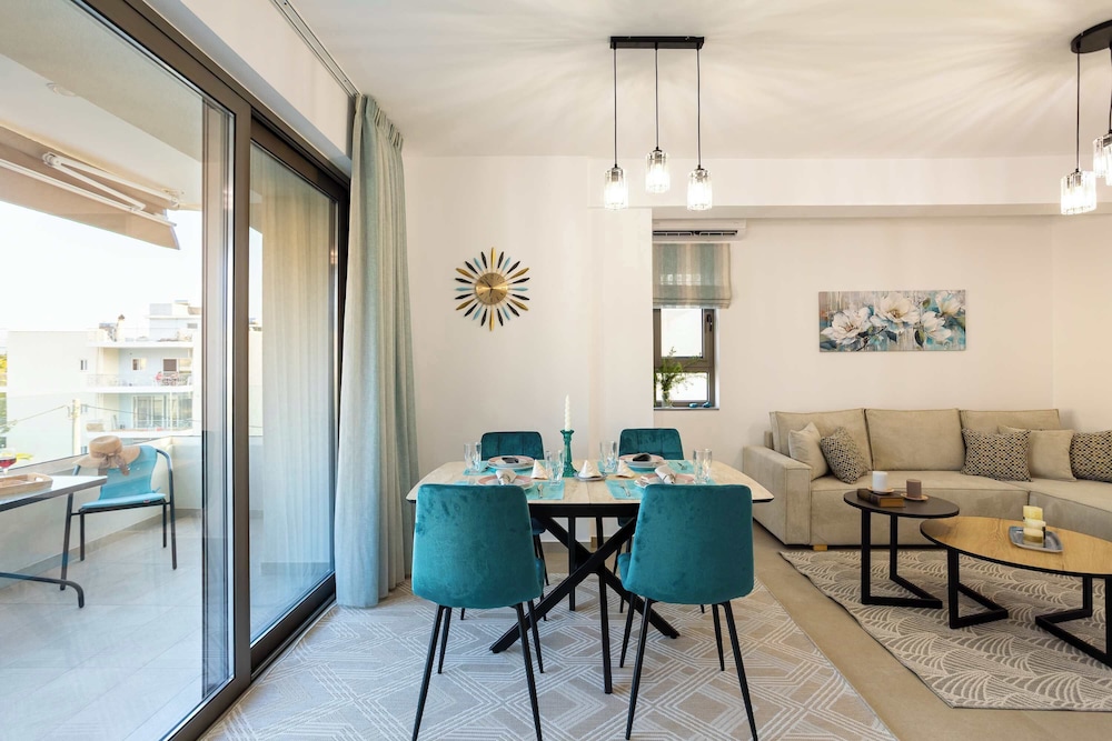 Artemis Sky Suite - Sea Escape With Mountain View