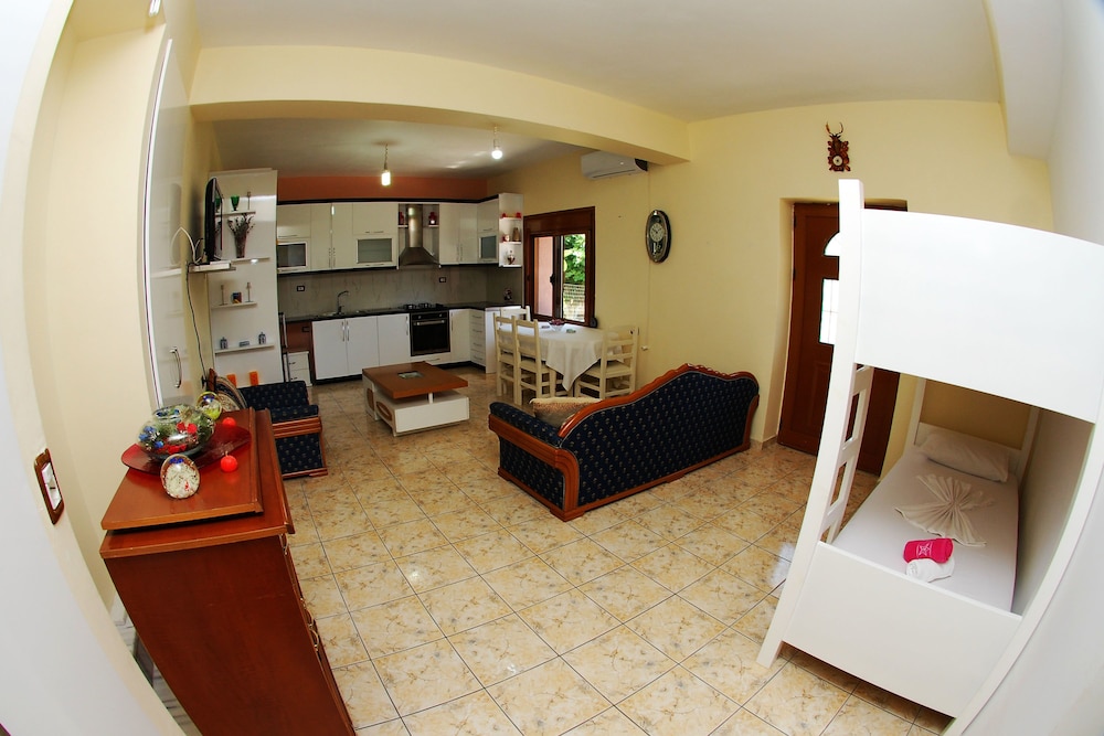 Vila Renato