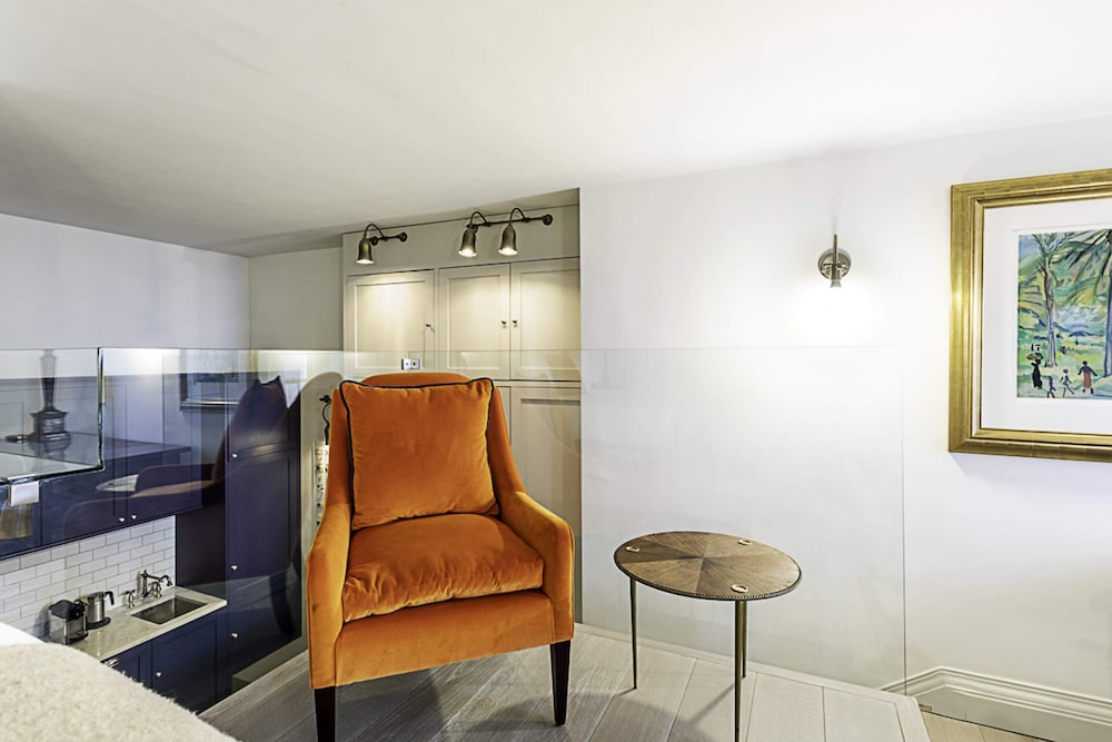 Gorgeous Airconditioned Marylebone Studio