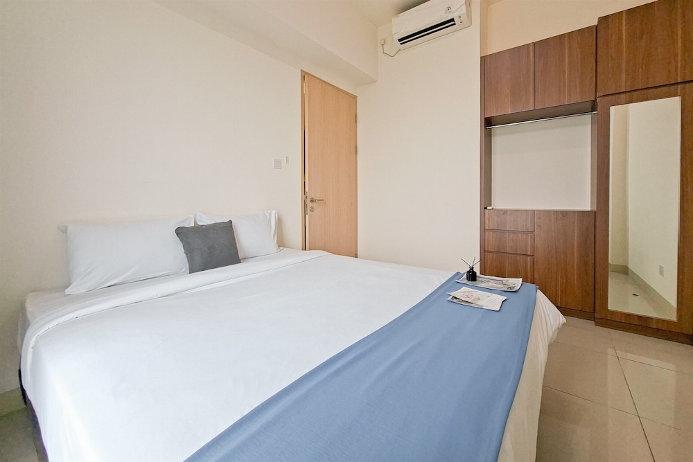 Modern Minimalist Look 1Br Apartment At Tree Park City Bsd