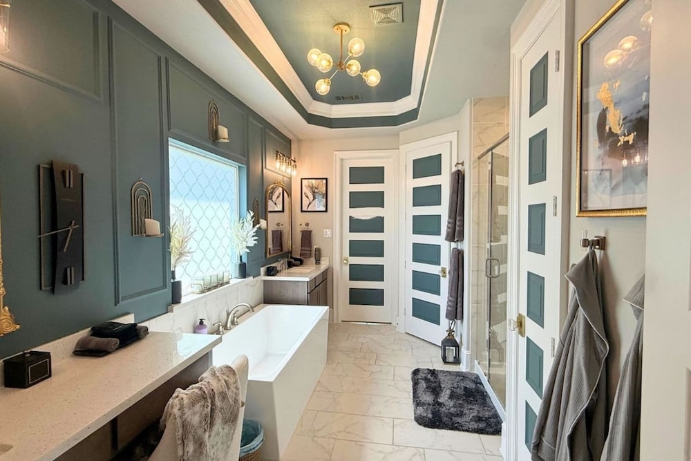 Humble Luxury Retreat With Private Pool Sauna