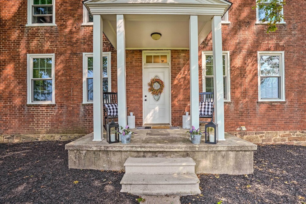 Upscale Country Home w/ Fire Pit in Taneytown! - Property Image 14