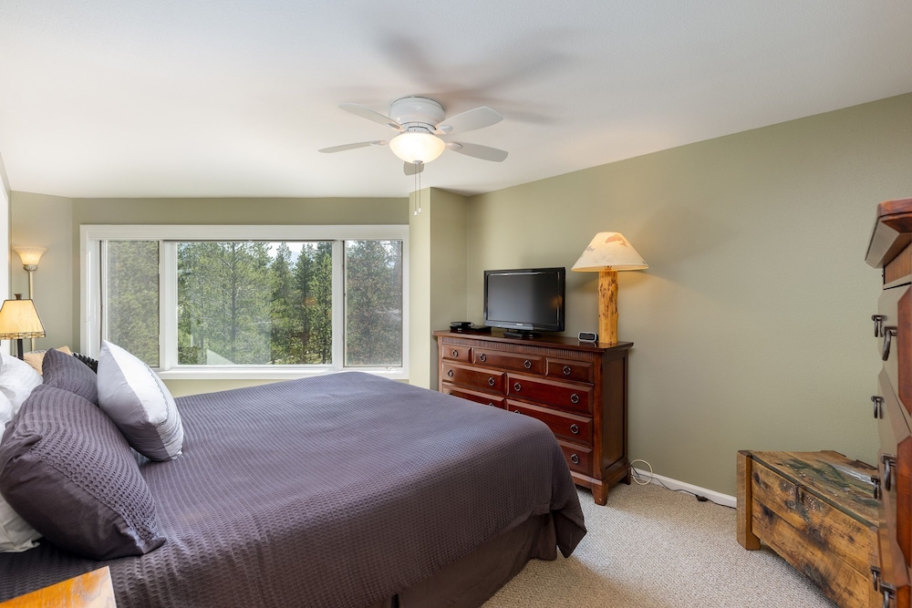 The Pines - Keystone Ski Resort CO Vacation Lodging