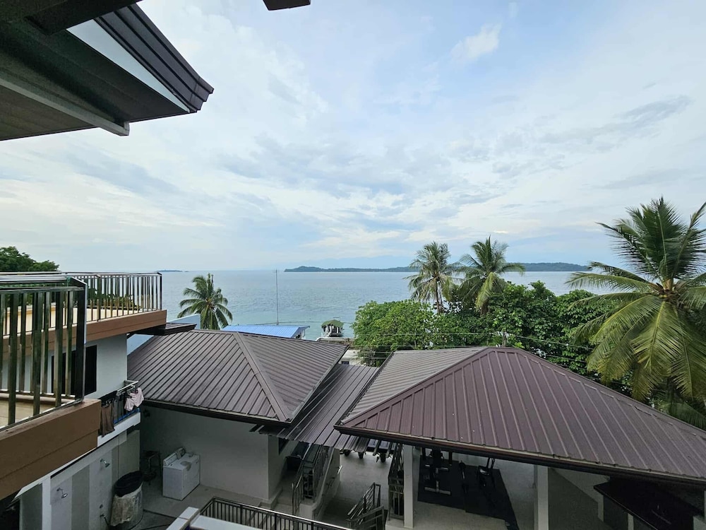 Eagle's Nest Beach Resort- Samal Island