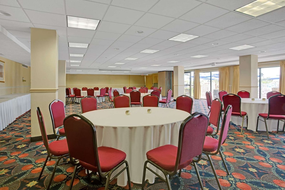 meeting & event spaces