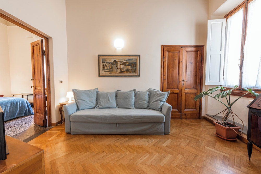Casa Lisa by MMega