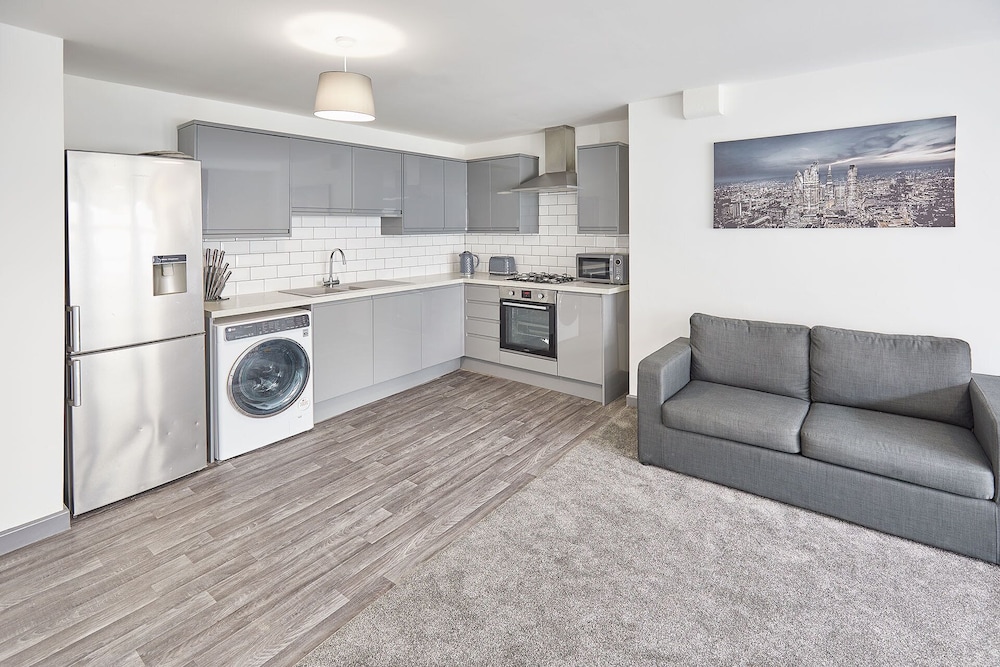 Host Stay Apartment 2 Clarendon view 2