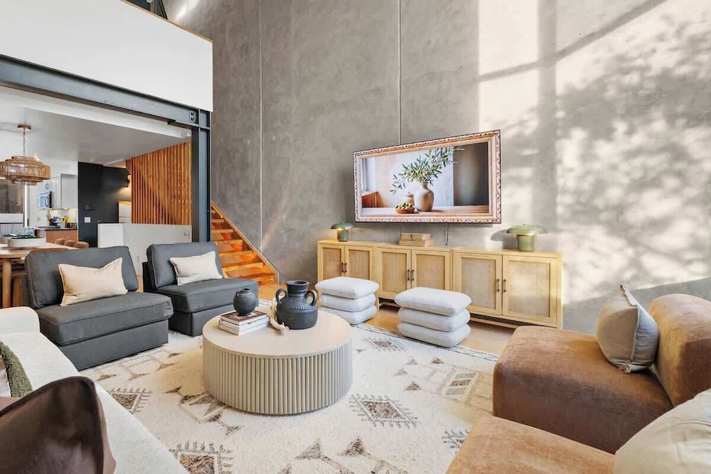 Gaslamp Row House - Sleeps 8 Private Garage AC