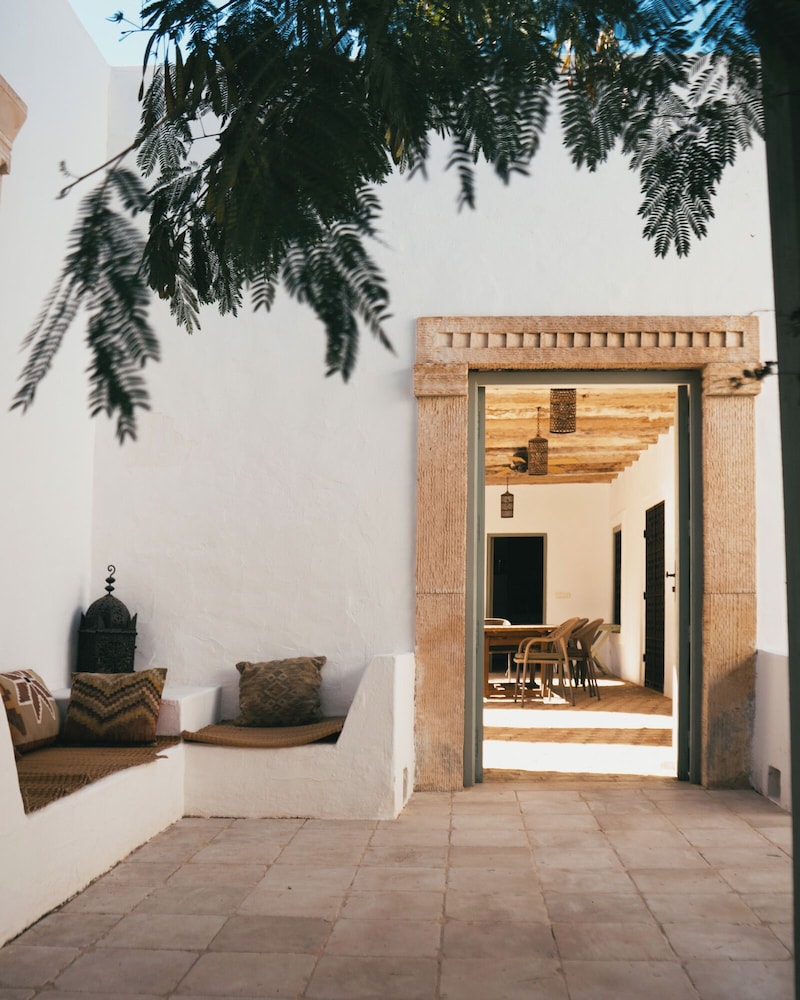 Menezel Jerba