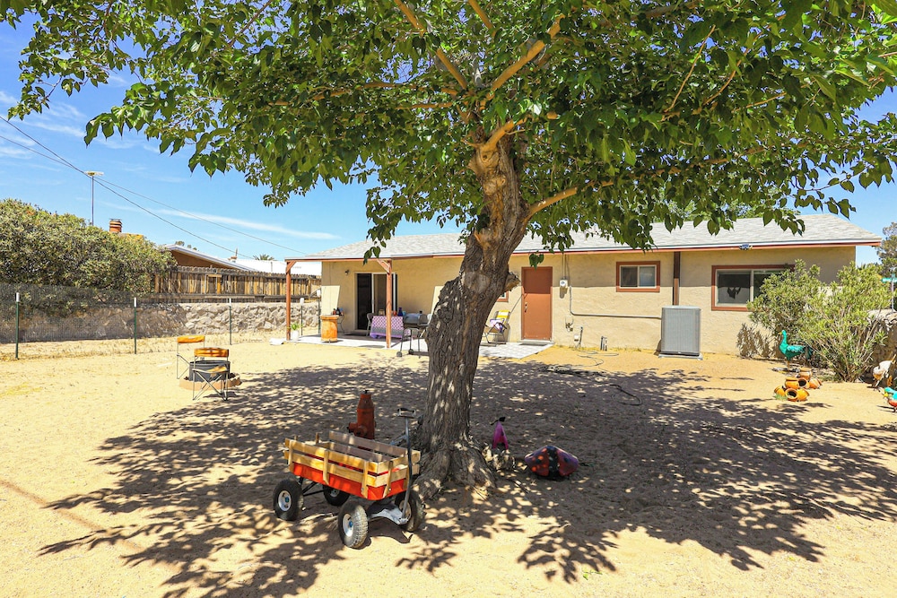 13 Mi to Organ Mountains: Las Cruces Getaway!