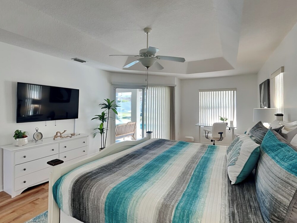 Shore Thing by Distinctive Beach Rentals
