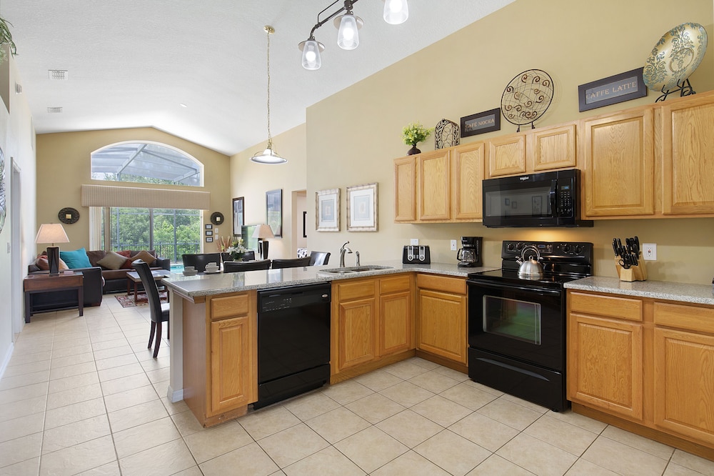 Minnies Emerald by VillaDirect - Image 4