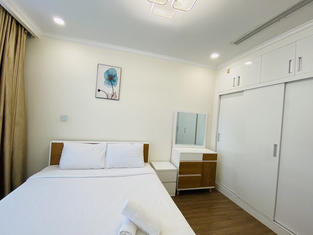 Landmark Apartment in Vinhomes Central Park