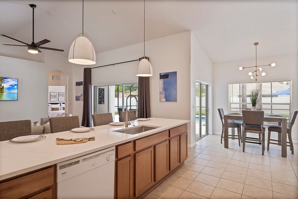 Stunning 4BR Home Fenced Yard Heated Pool