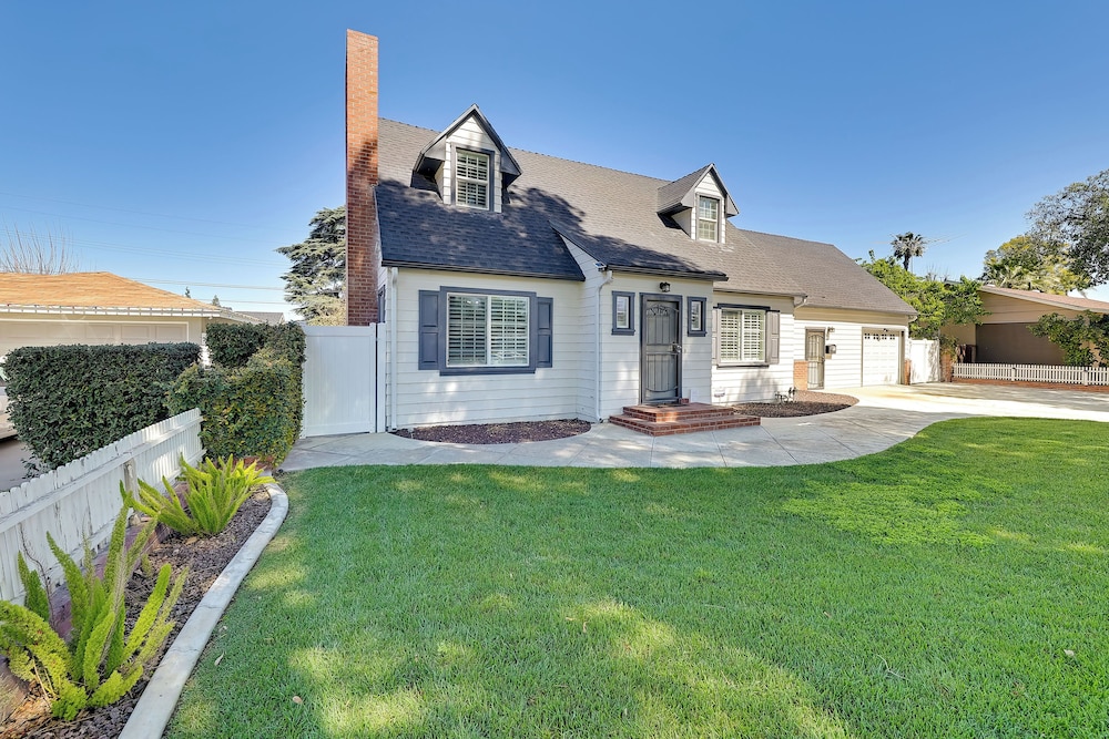 4 Mi to Dtwn: Riverside Gem w/ Pool & Game Room