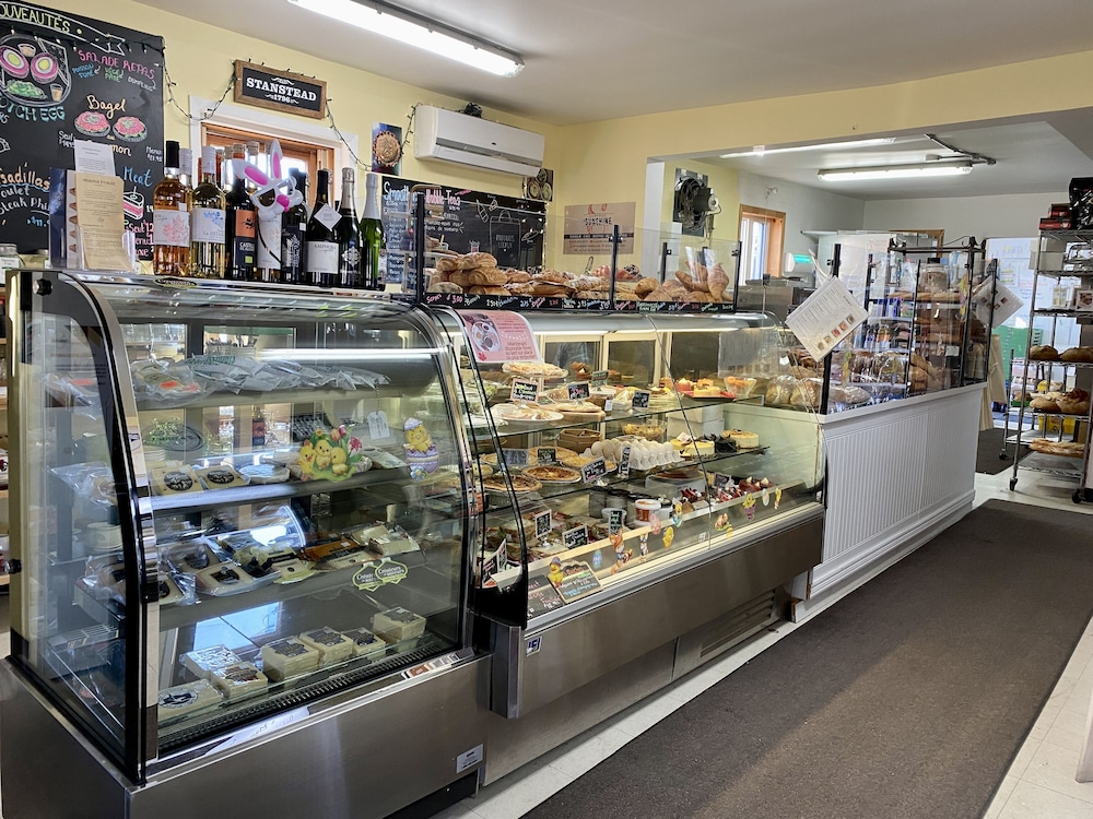Auberge Le Sunshine - Café-bistro