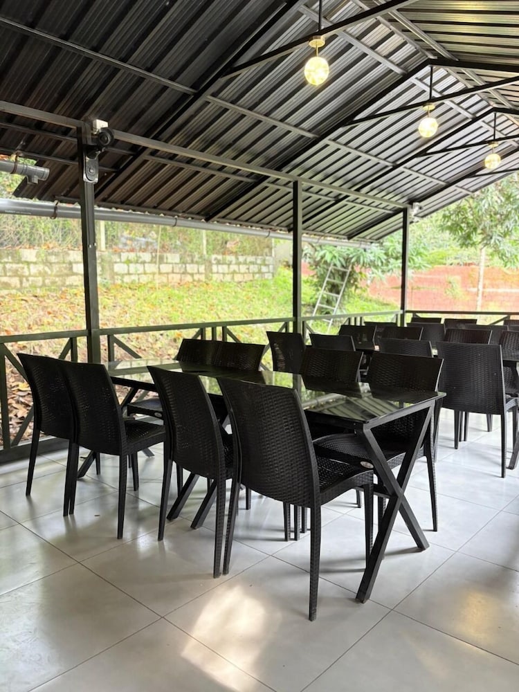 Vayalada Garden resort