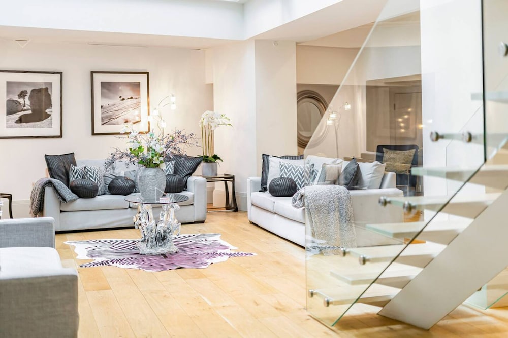Ultra Luxury Mayfair Home Park Lane Location