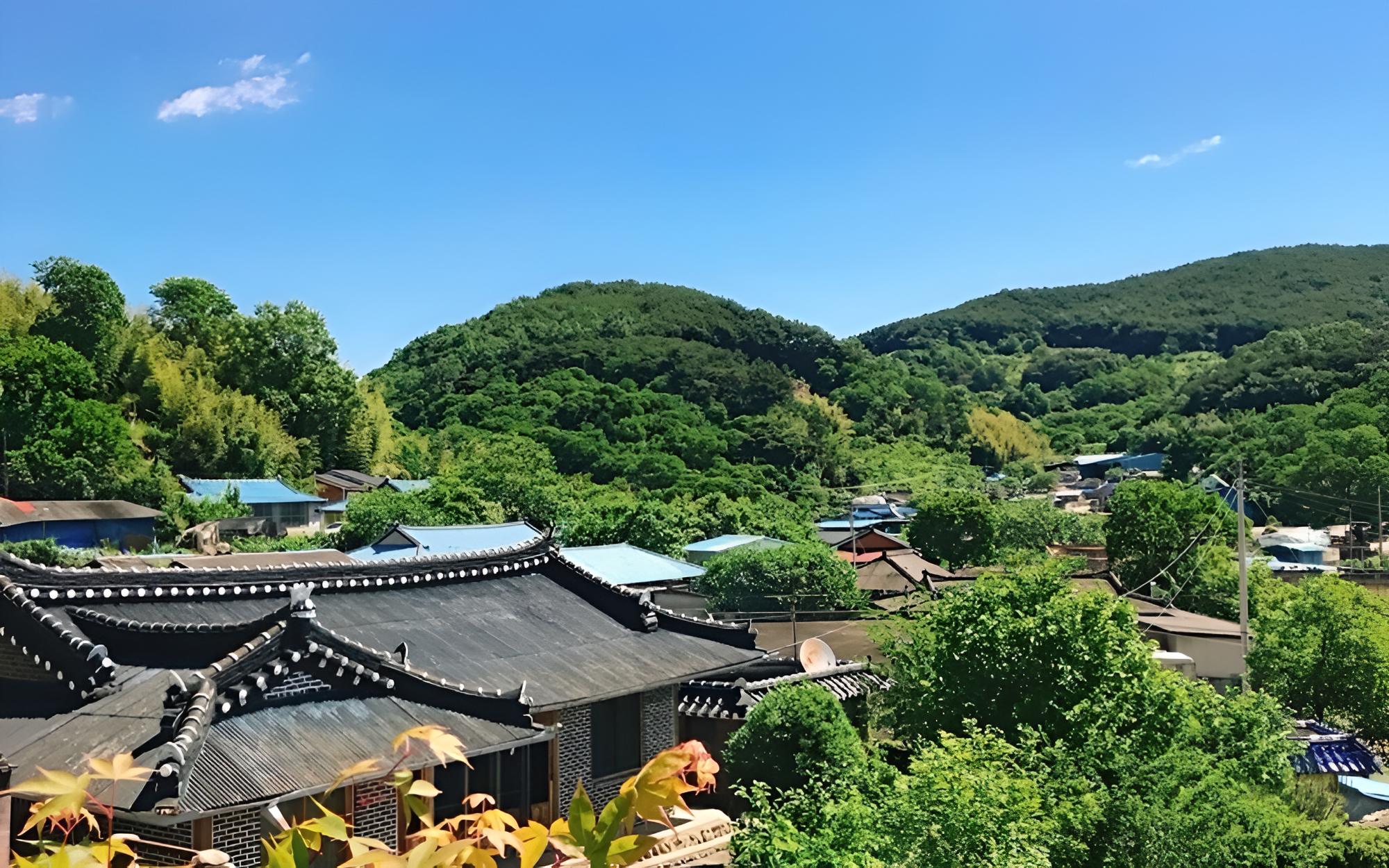 Hadong Goni House Pension view 5