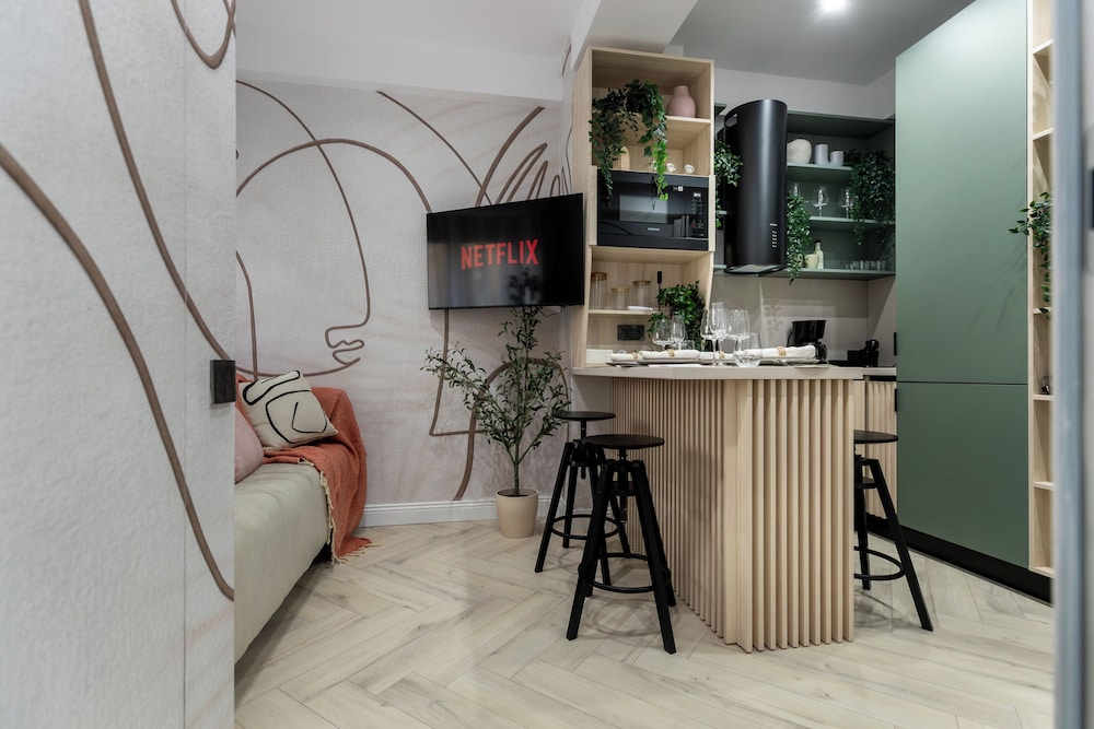 Aiastay Bucharest River Apartments