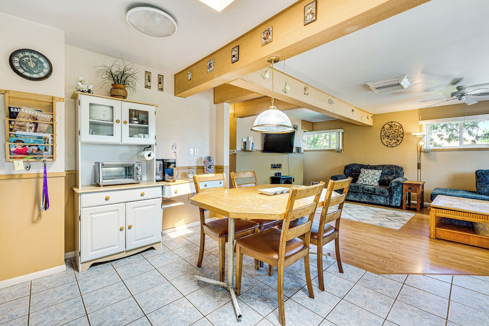 Near Family-friendly Attractions: Northglenn Home!