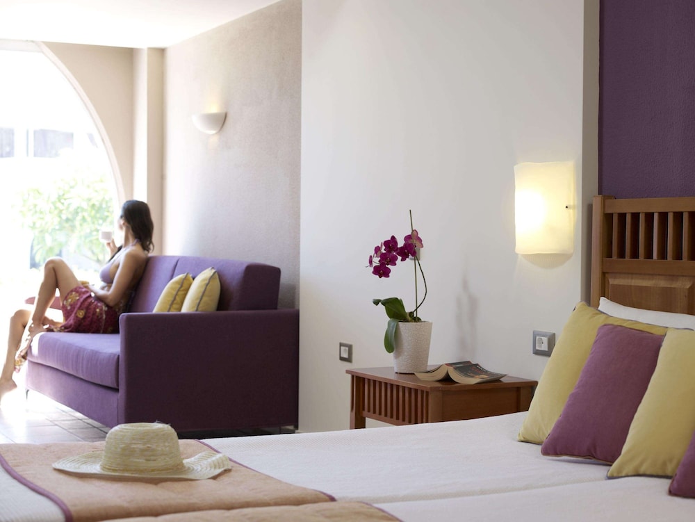 Porto Angeli Beach Resort – All Inclusive