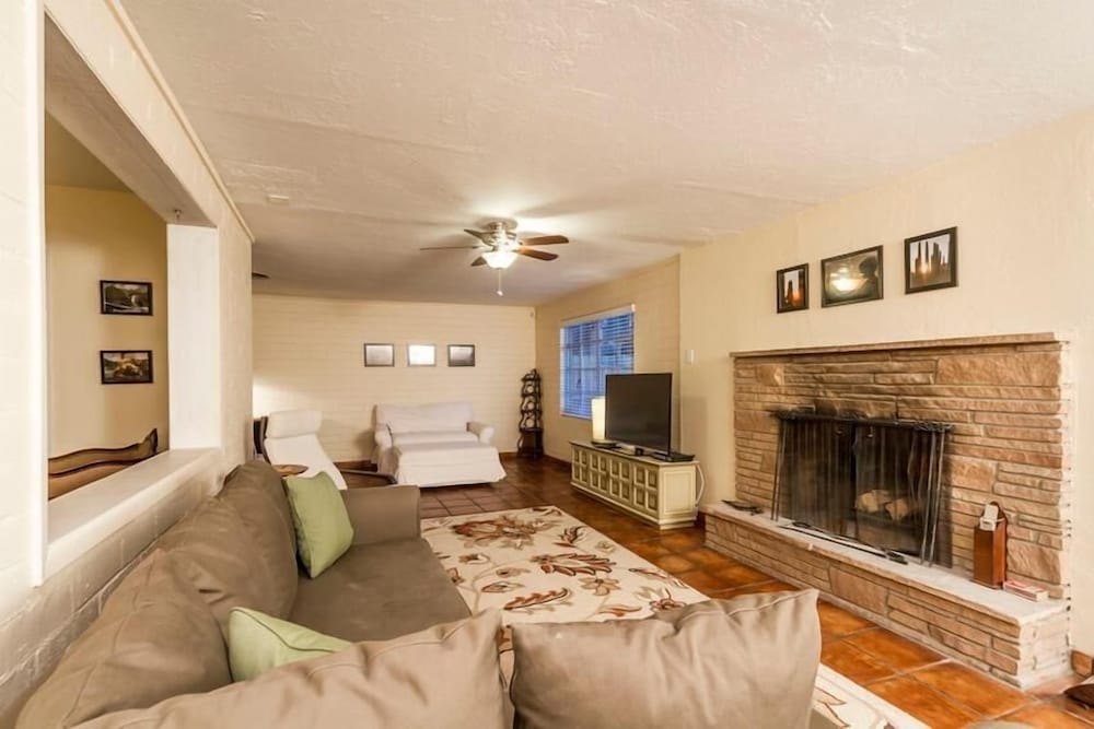 Encanto Bungalow By Signature Vacation Rentals