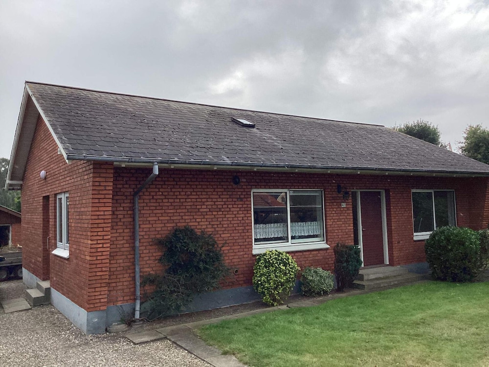 6 Person Holiday Home in Hals