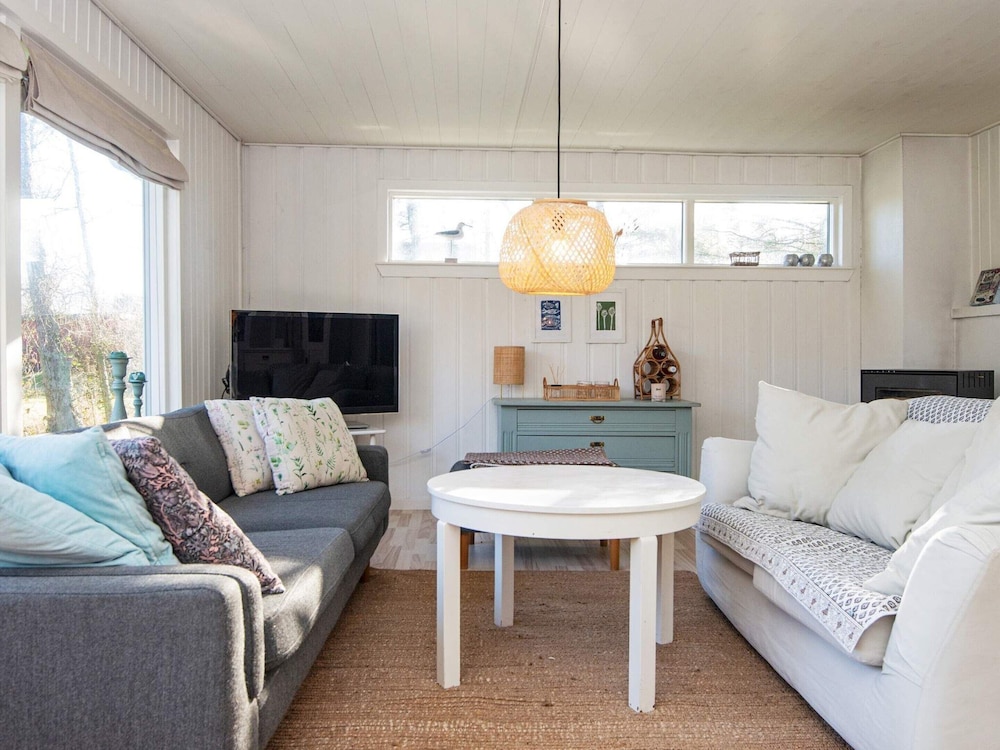 6 Person Holiday Home in Ulfborg view 4