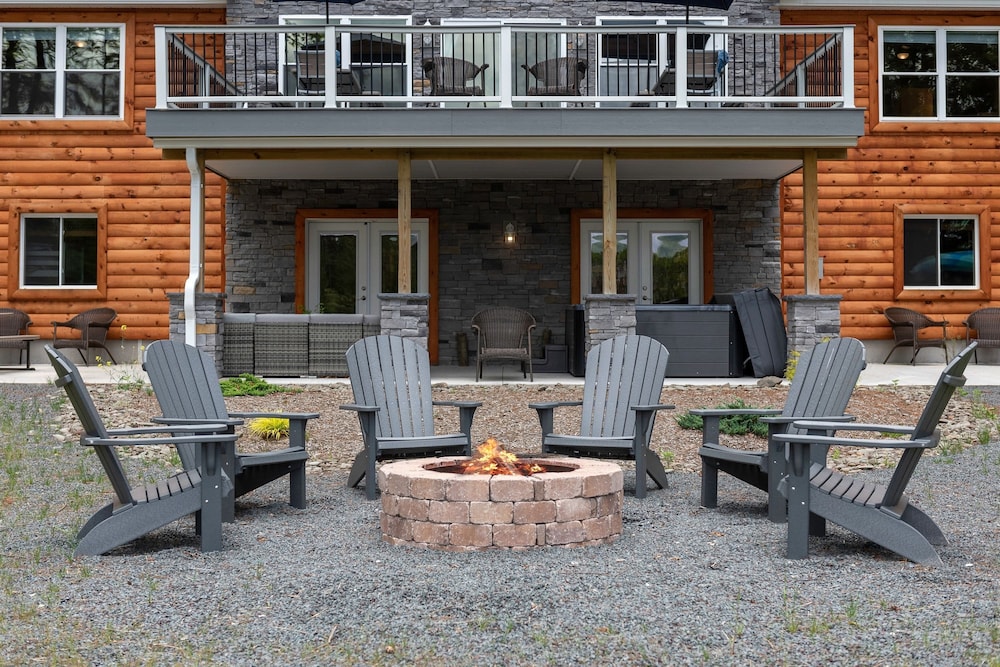 Nittany Cabin by Avantstay Lakefront View Firepit