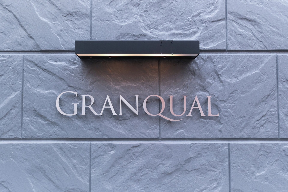GRANQUAL Horikiri by Tranova