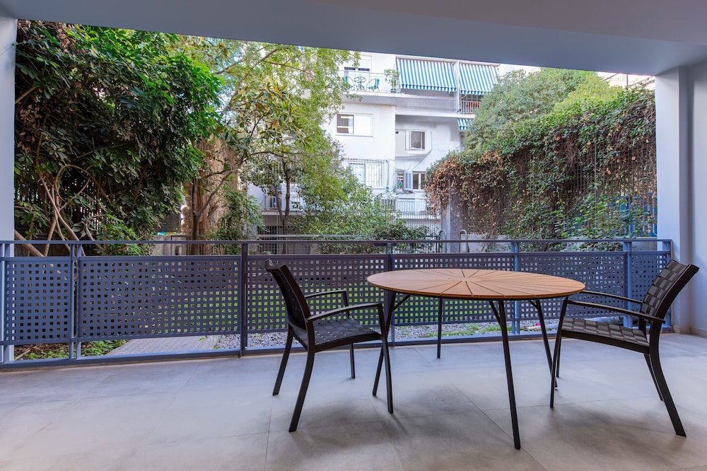 Phaedrus Living Athens Luxury Residences Ivory