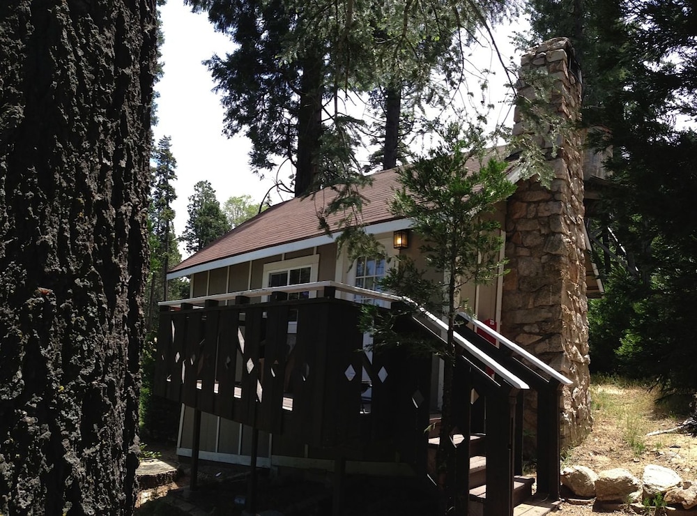 Antlers Inn