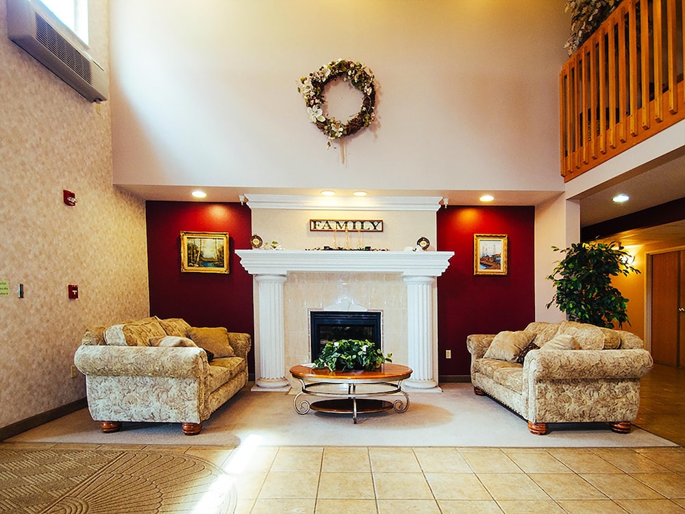 Urbana Inn & Suites view 3