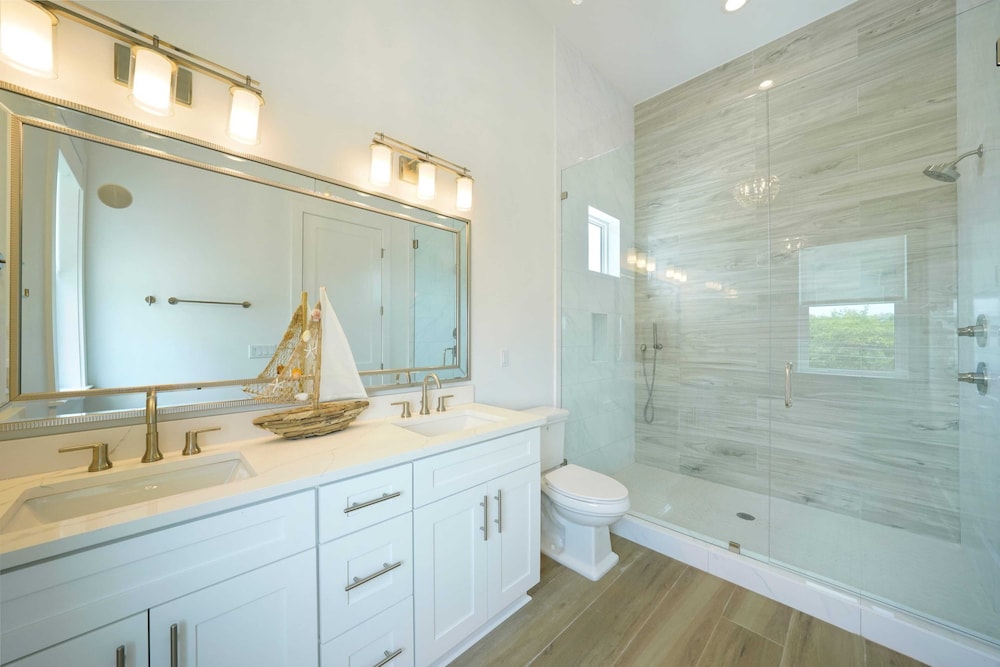 30A Serenity Skies by Avantstay Sleeps 19 Pool + Golf Cart