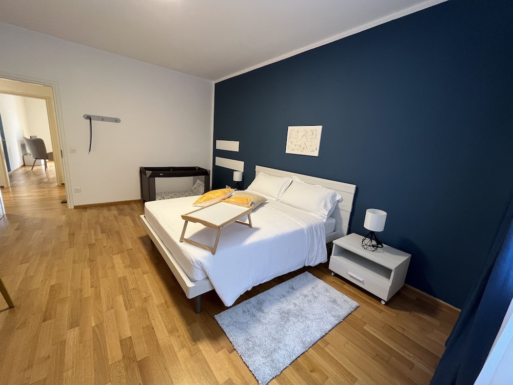 76thelakehouse view 4