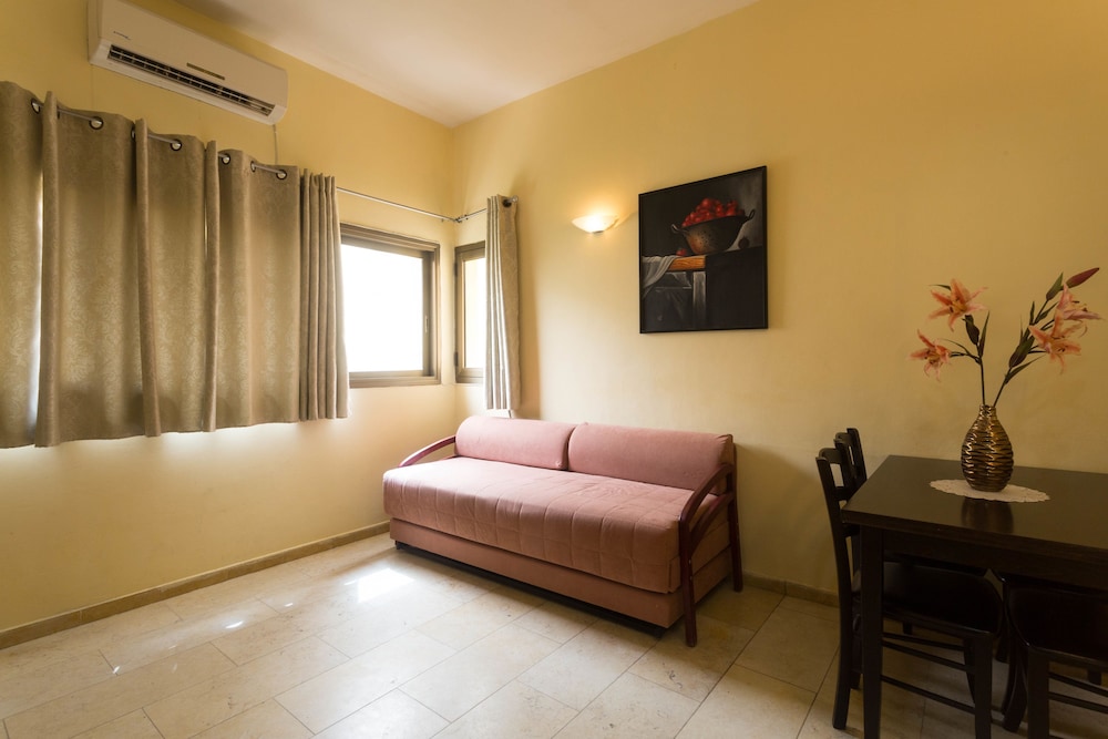 Apartment - Tel Aviv