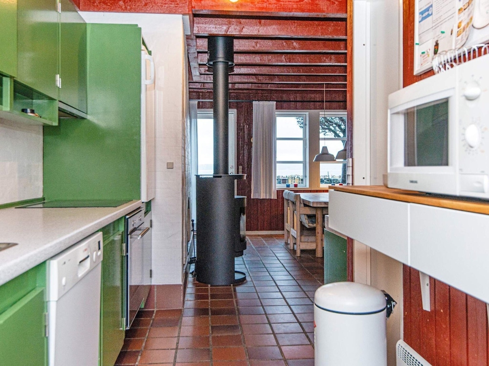 6 Person Holiday Home in Ebeltoft-by Traum view 5