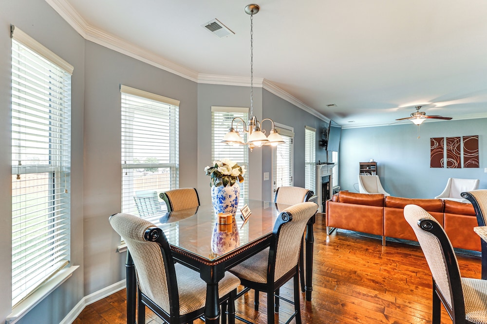 Spacious Family Home w/ Patio in Graniteville!