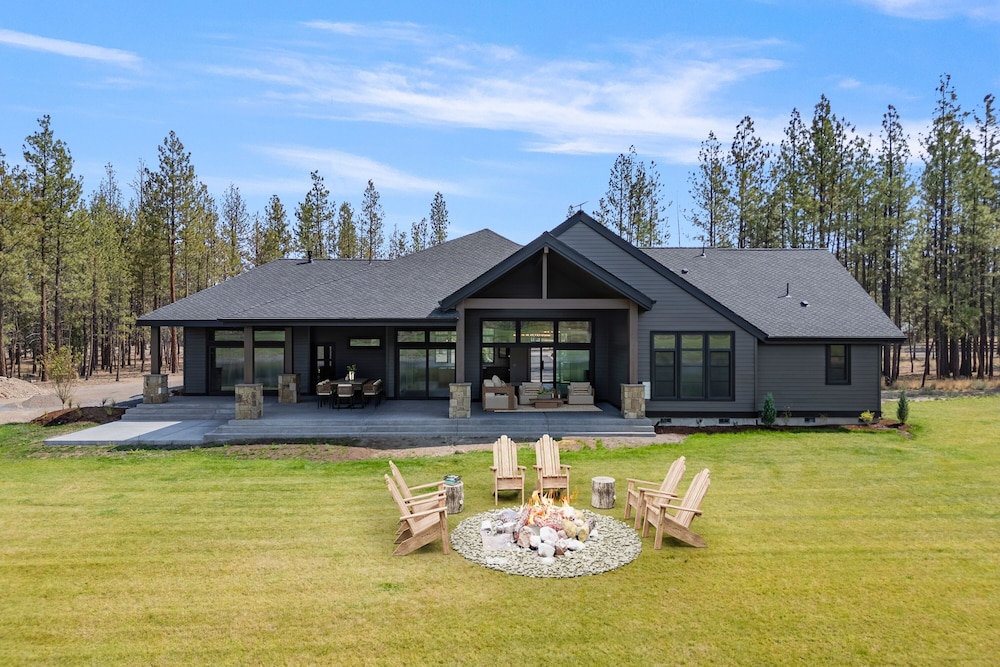 Palla Wake 5 Bedroom Home view 2