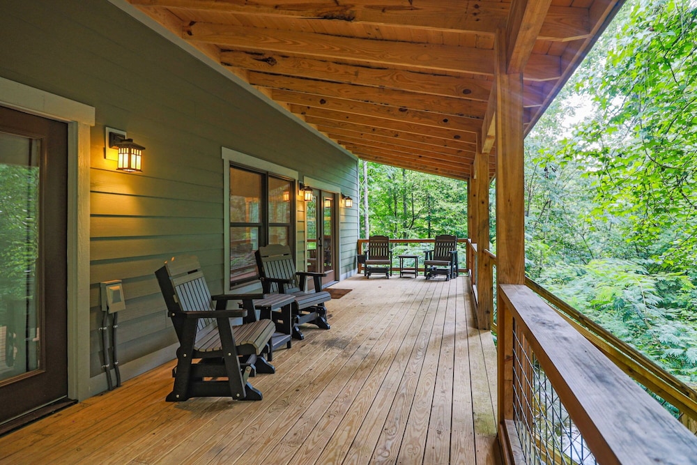 Pinewood Forest Walden's Creek Cabins