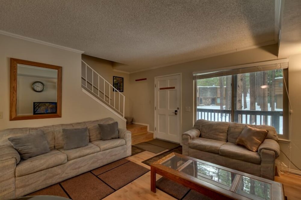 1200 Wildwood Unit 16